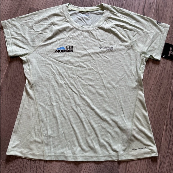 Columbia Women's Cirque River™ Short Sleeve Crew - Picture 6 of 14